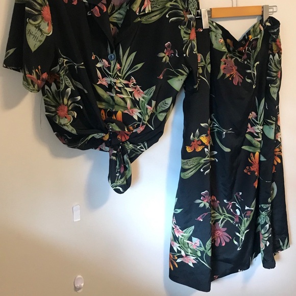 Two piece vintage shirt and skirt set - Picture 3 of 3